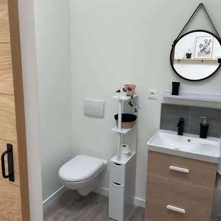 Holiday home Maison Les Iris - 3 Et 3 Salles De Bain - 3 A 6 Personnes - Futuroscope Avanton